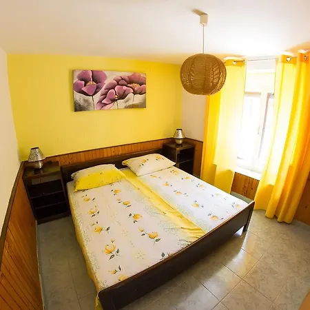 Apartments Stefanovski Paradiso Veli Losinj Room photo